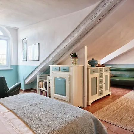 Mansarda In Piazza Castello Apartment *