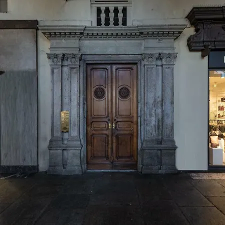 Mansarda In Piazza Castello * Turin