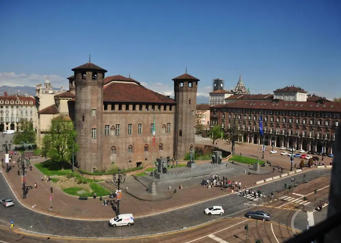 Mansarda In Piazza Castello *