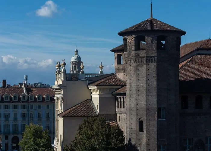Mansarda In Piazza Castello Apartmán