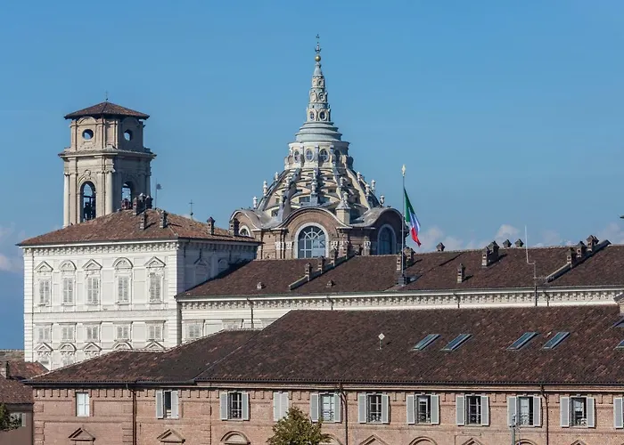 Mansarda In Piazza Castello Apartment