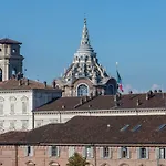 Mansarda In Piazza Castello Διαμέρισμα